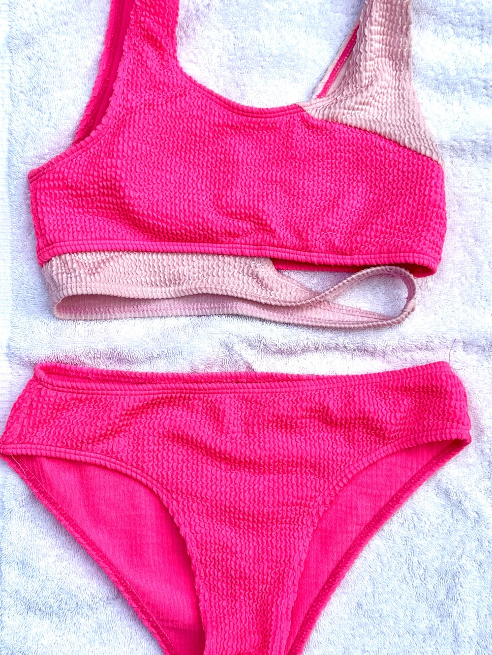 SHEIN Pink and Light Pink Textured Kids Bikini Set